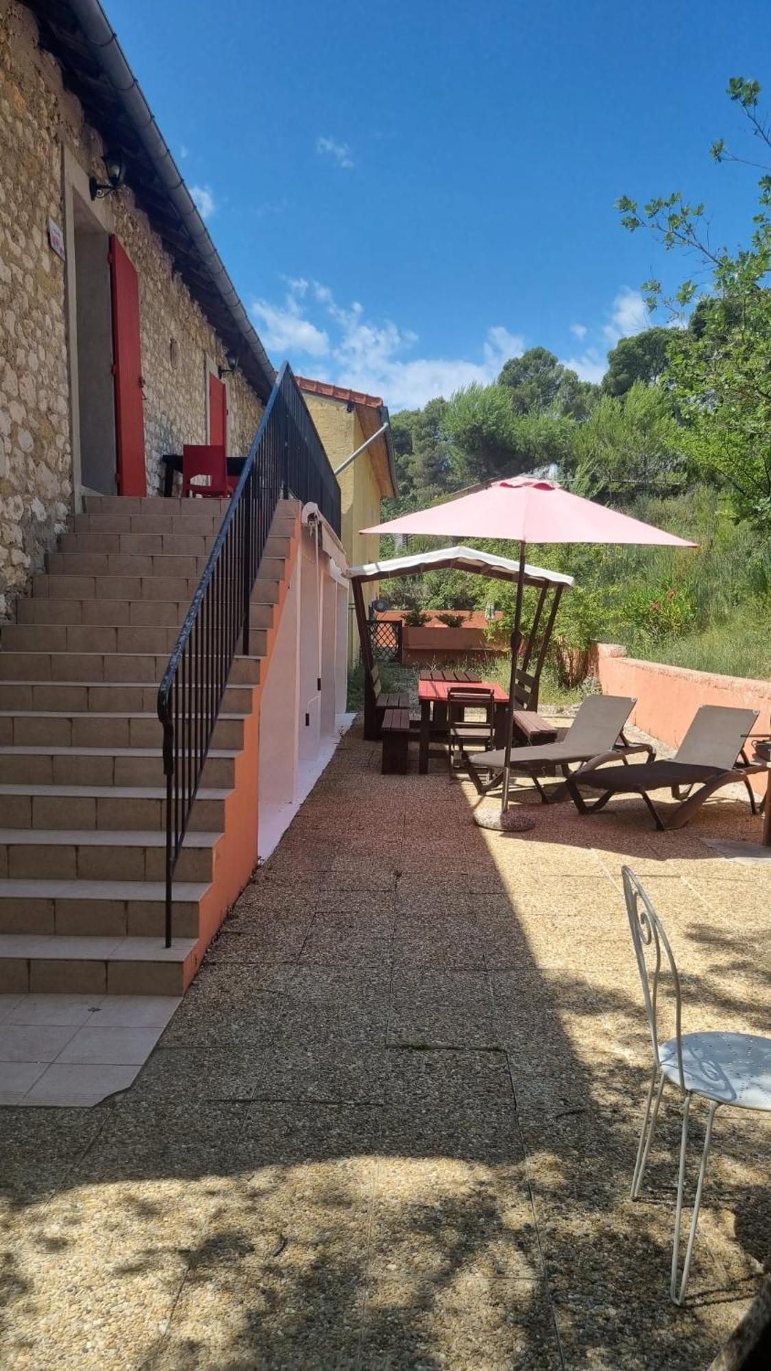 L'Oustaou Du Luberon Et Spa Villelaure Exterior photo